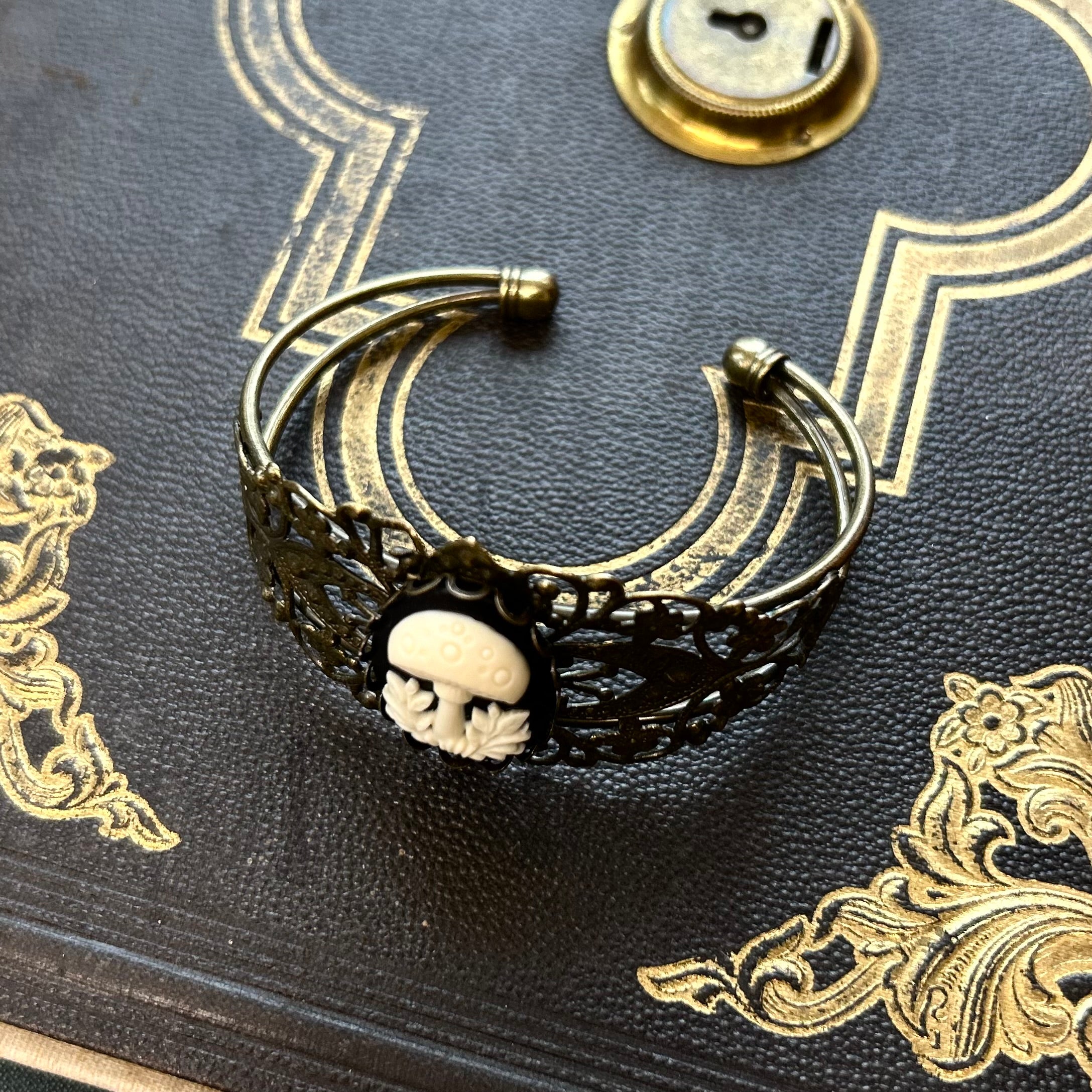 Mushroom Cameo Bracelet