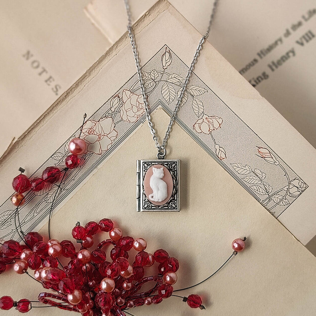 Cat Cameo Book Locket