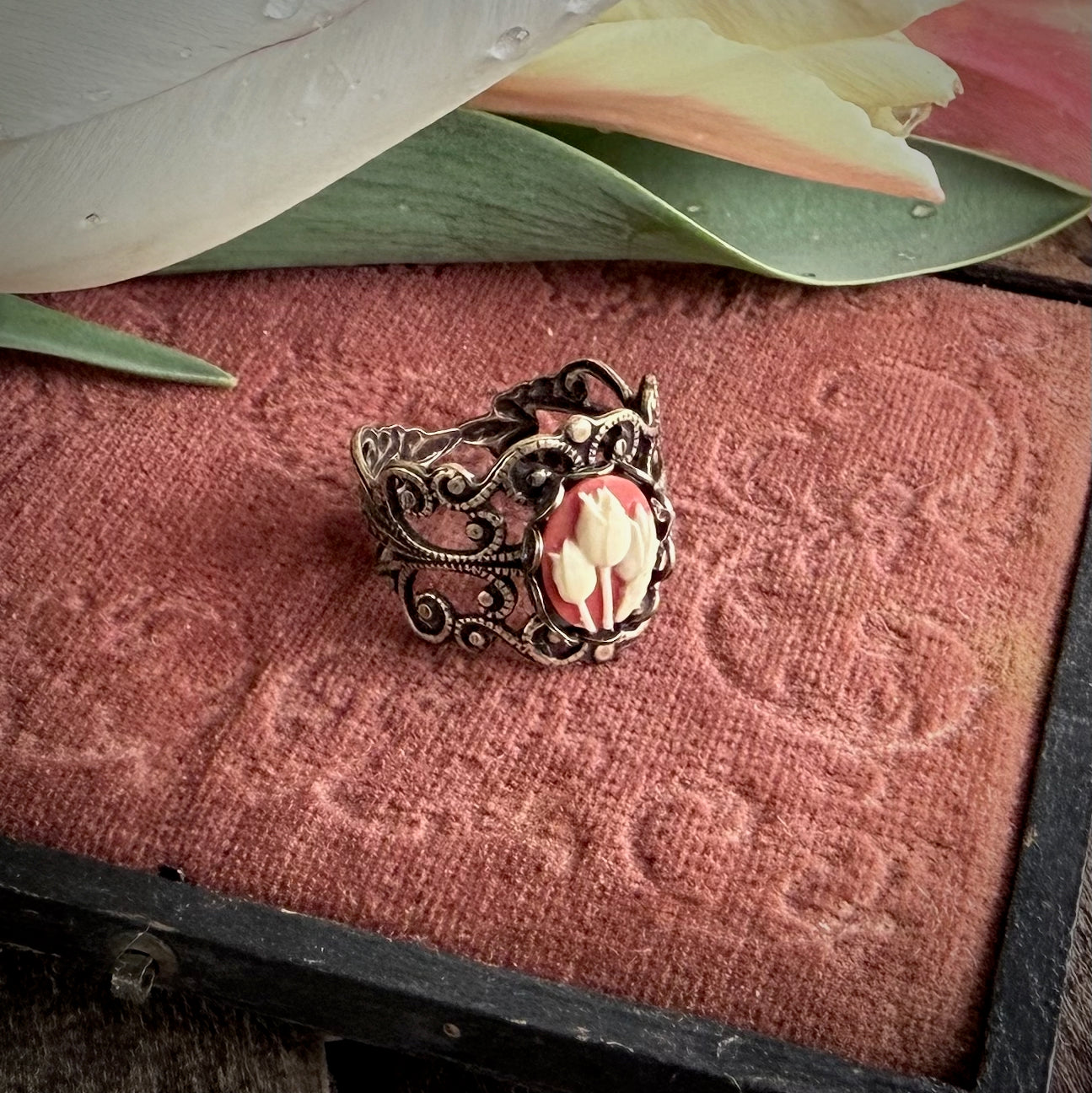 Tulip Cameo Ring