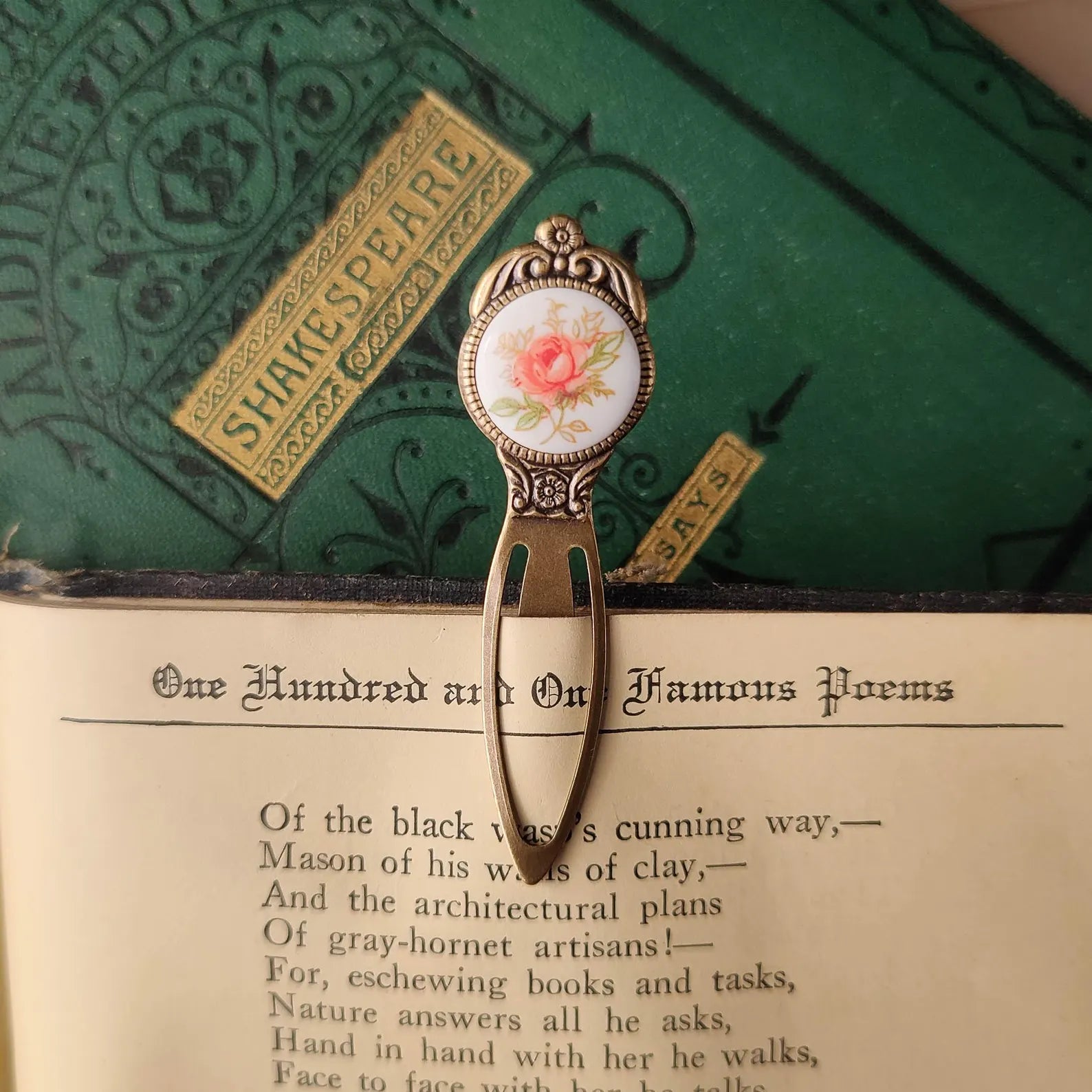antiqued brass modern vintage inspired pink rose cabochon circle bookmark. Great gift for book clubs.