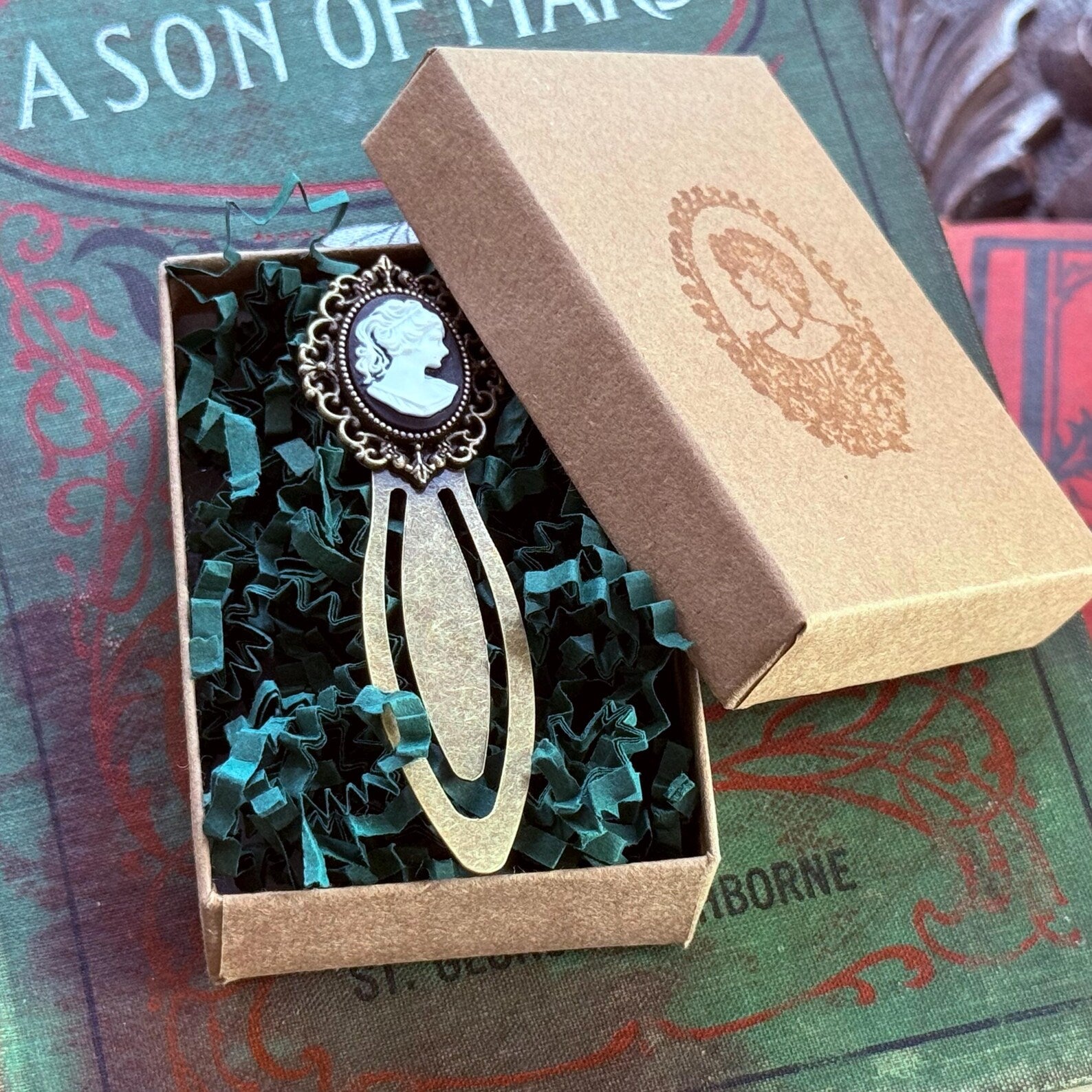 Lady Cameo Filigree Bookmarks