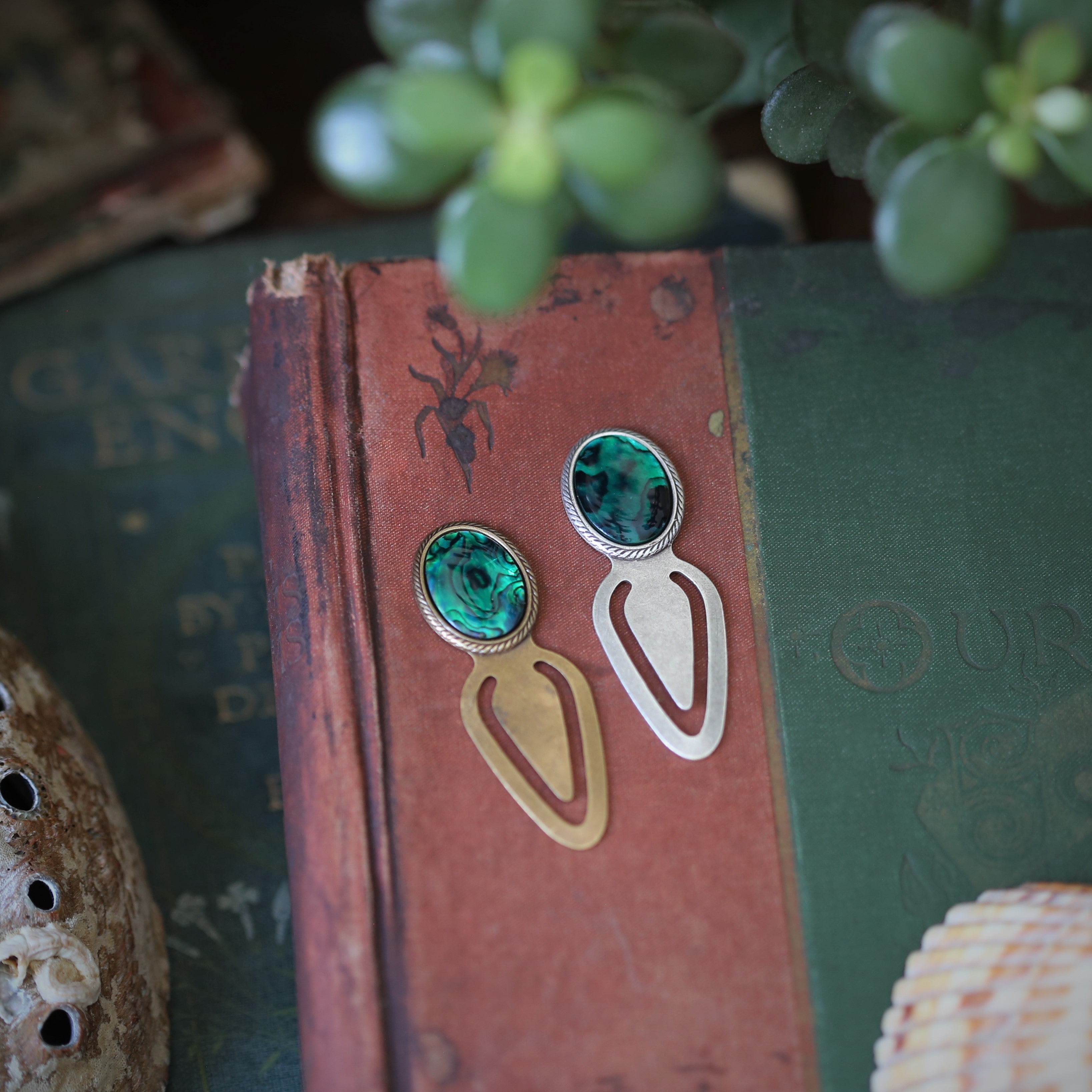 Shell Bookmarks- Pick a Color