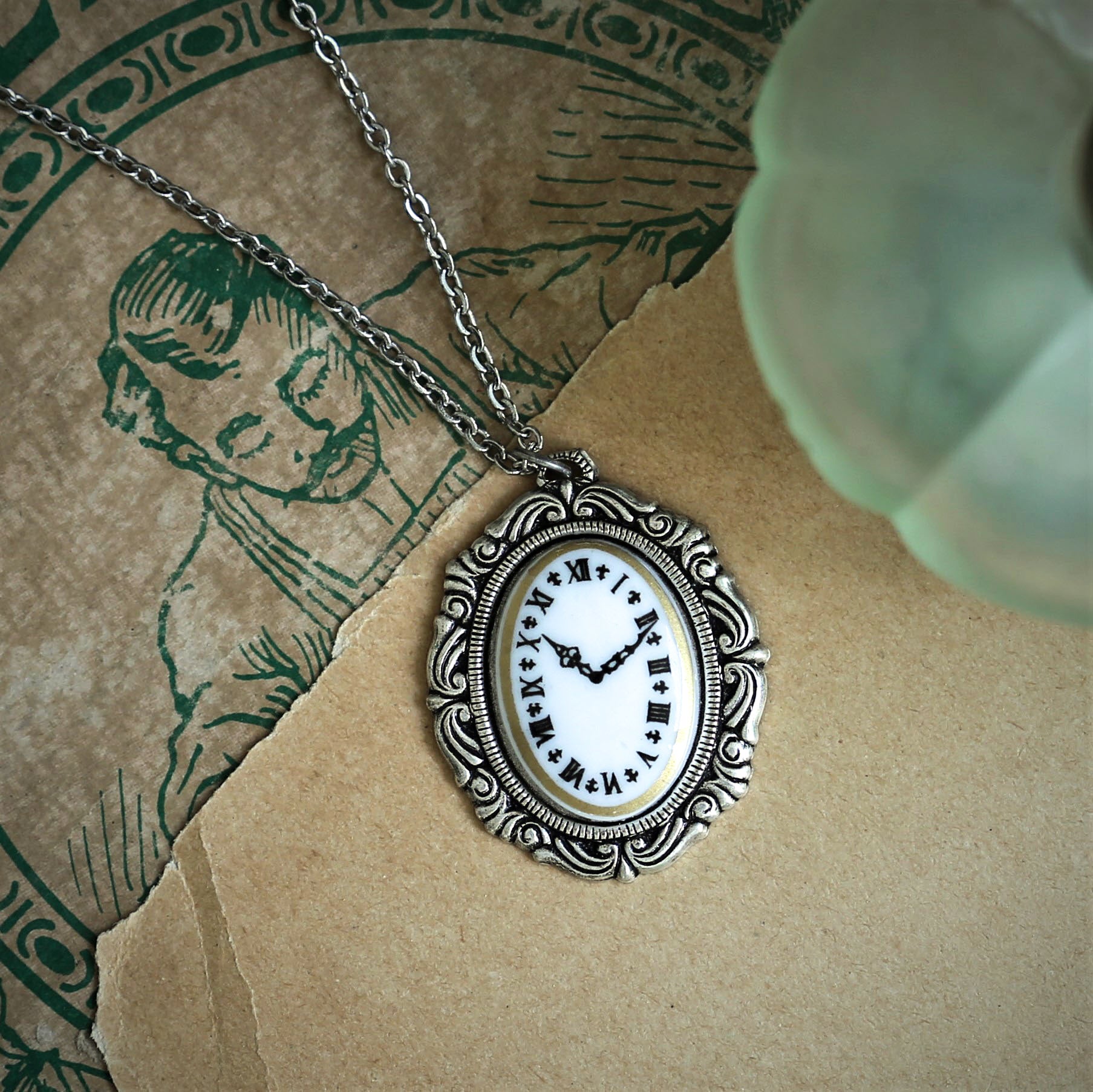 Antiqued silver clock face cameo vintage style neckless. Steampunk Geeky Chic, Academia, Jewelry