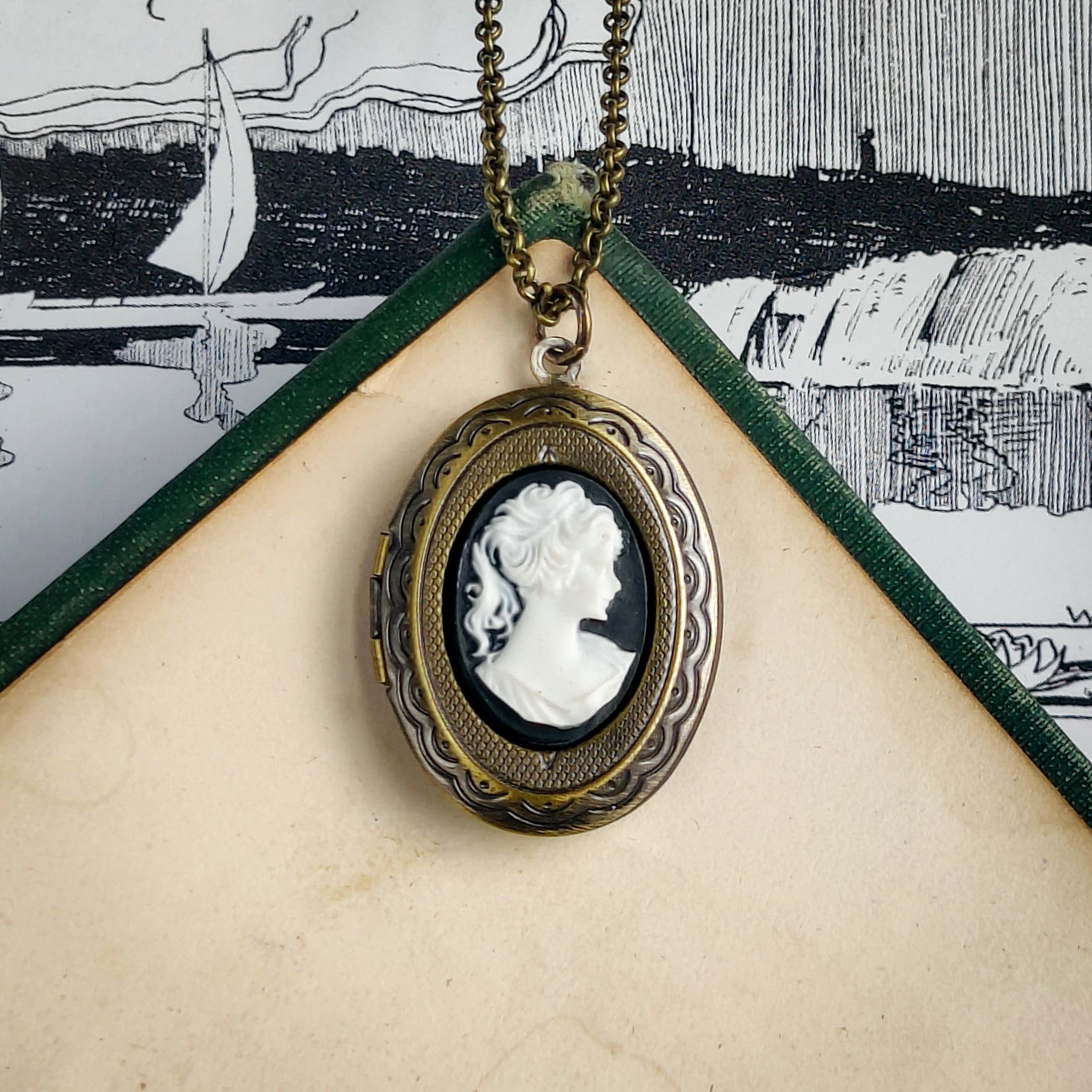 Lady Cameo Locket
