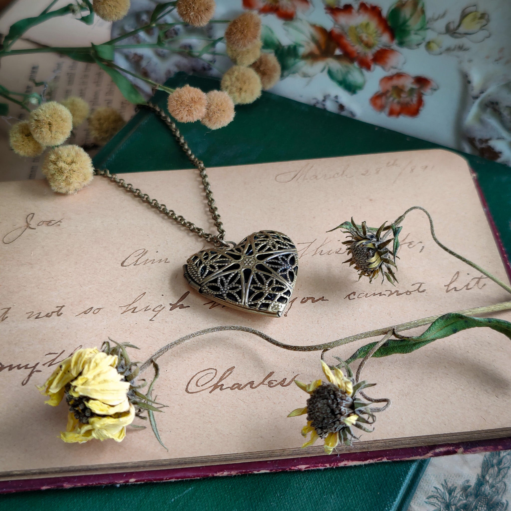 Venetian Heart or Circle Lockets