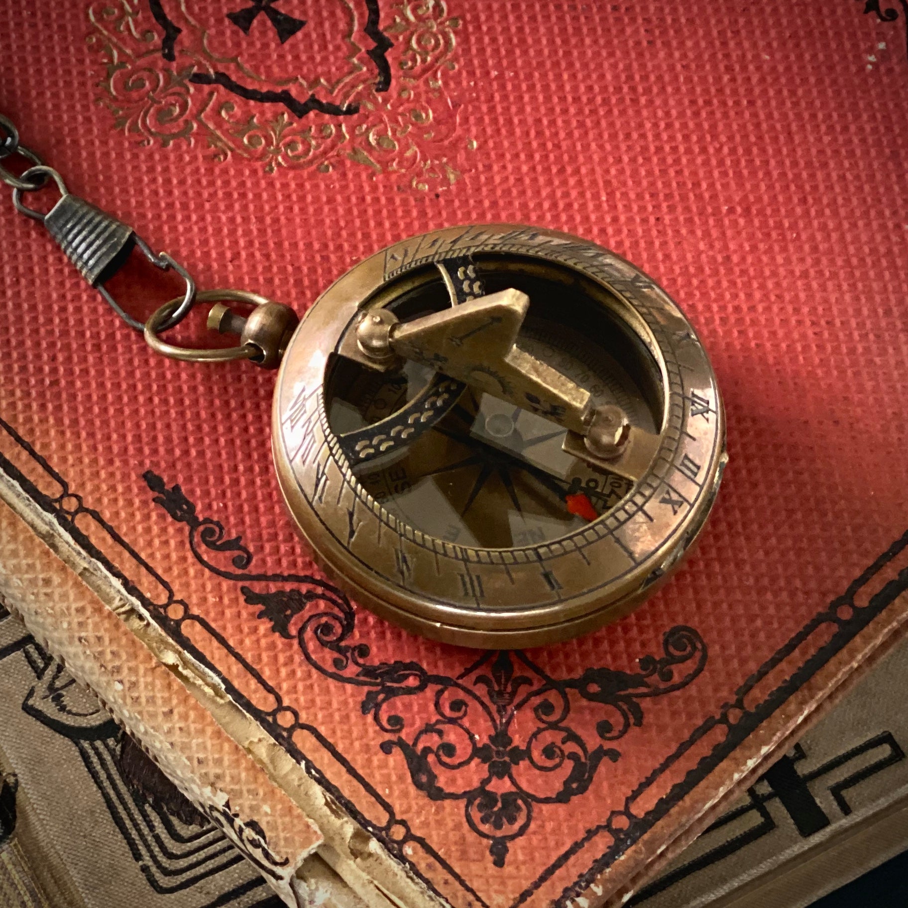 Combination Sundial and Compass