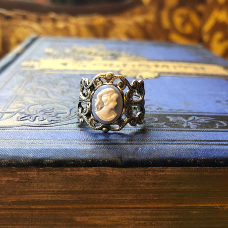 Blue Lady Cameo Ring in Silver Filigree