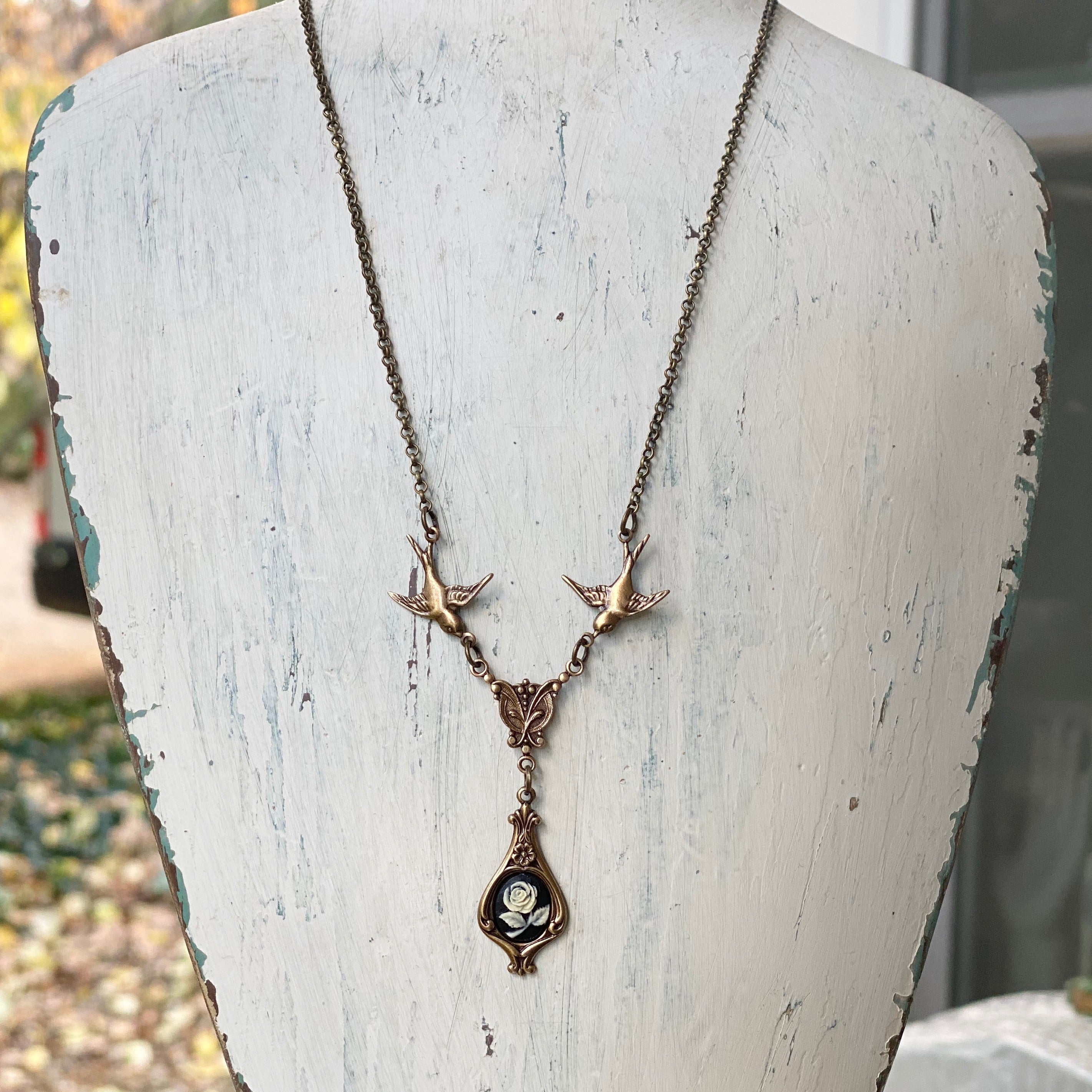 Rose Flower Necklace with Birds