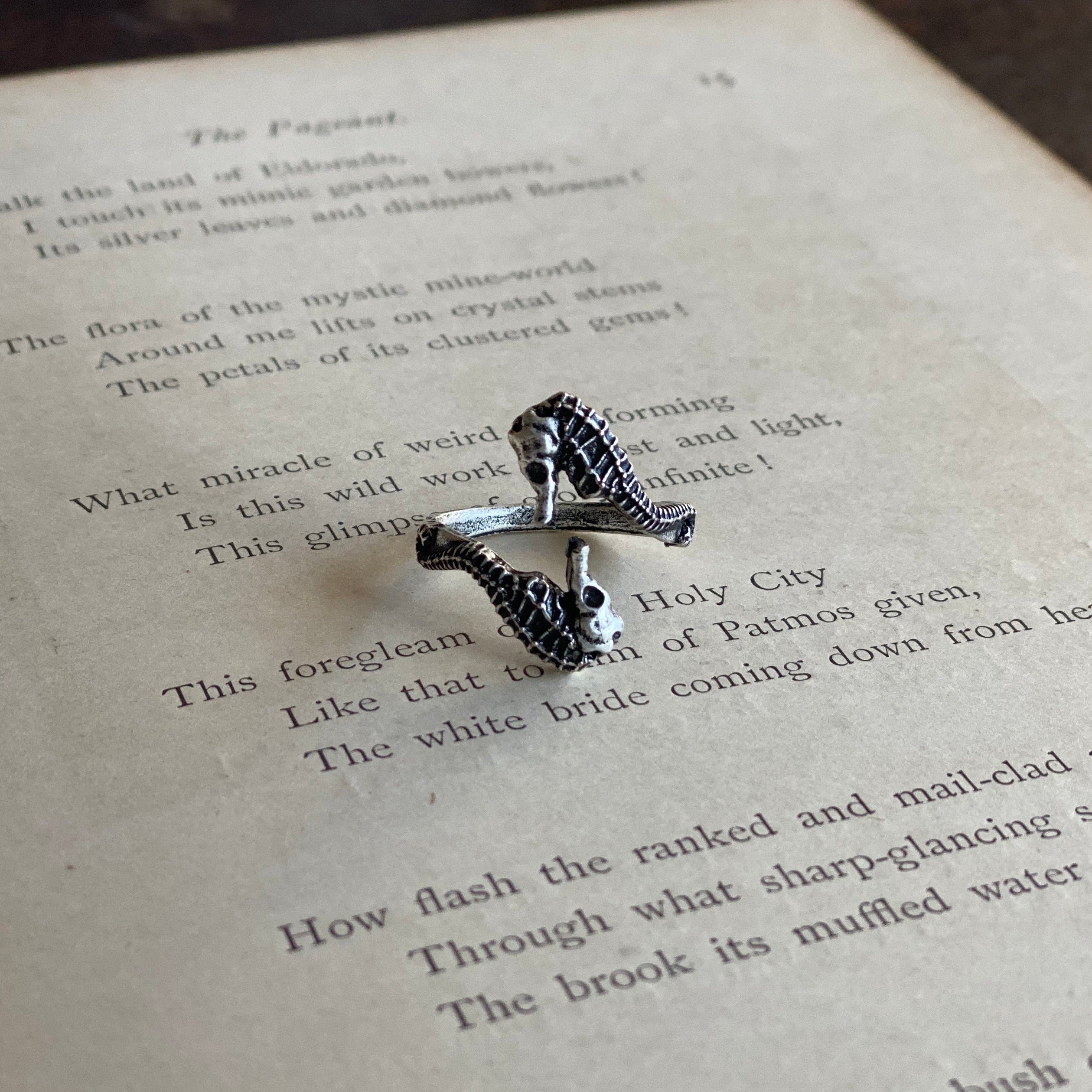 Seahorse Ring