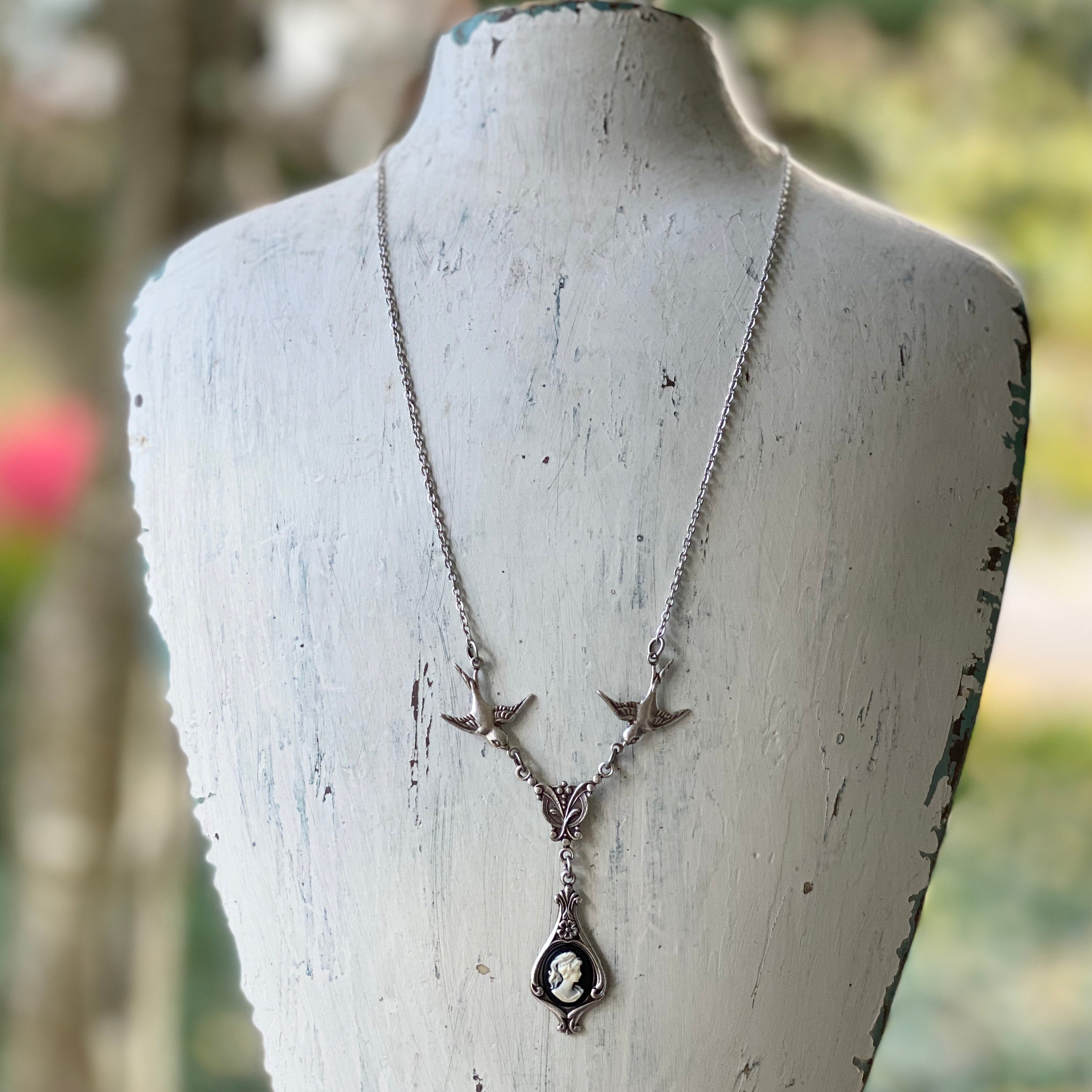 Lady Cameo Necklace with Birds