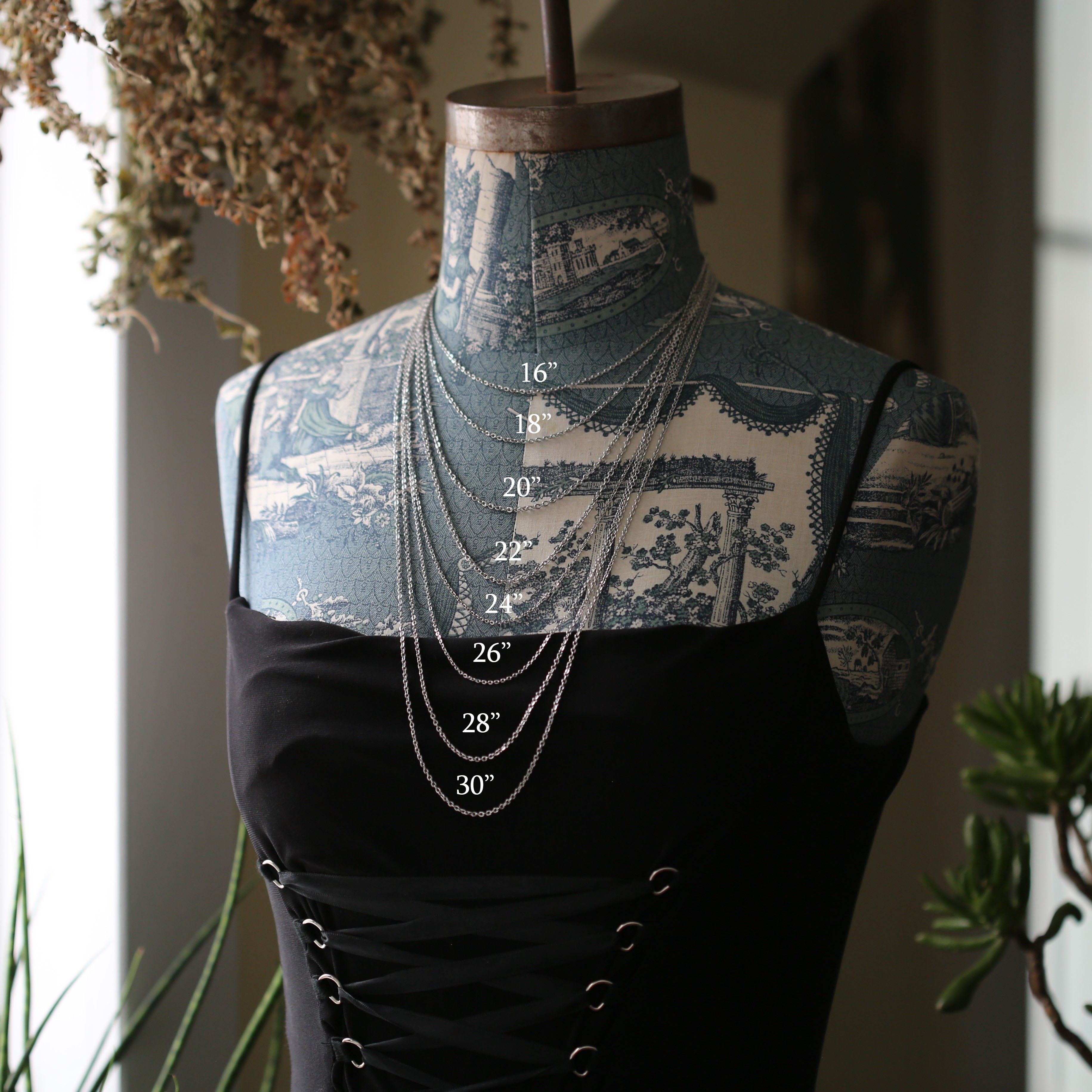 Simple chains displaying length options. Options are 16 inches, 18 inches, 20 inches, 22 inches, 24 inches, 26 inches, 28 inches, and 30 inches.