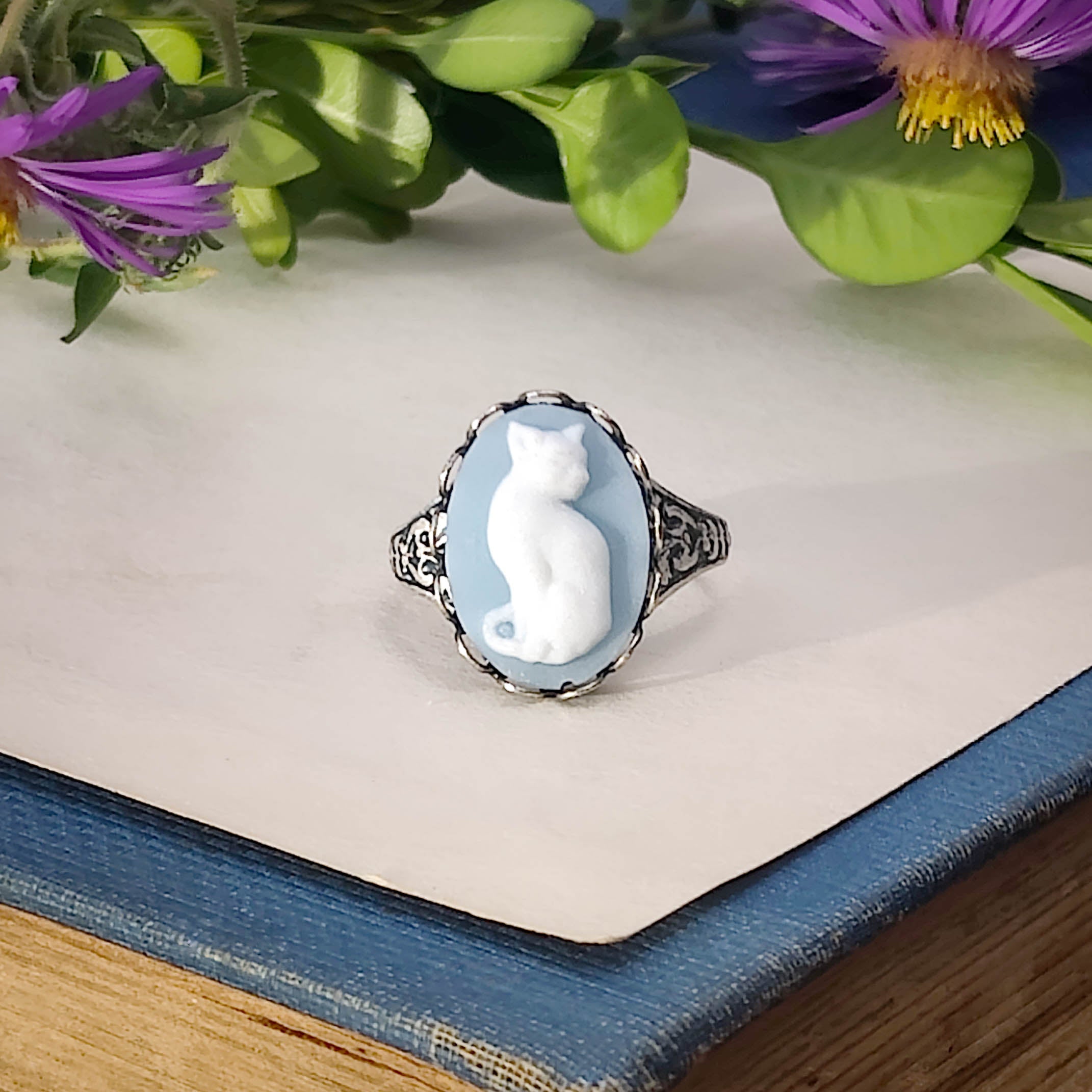Cat Cameo Ring