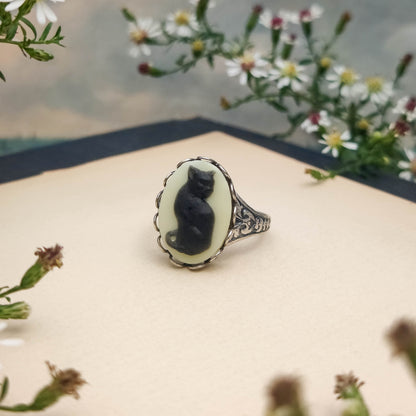 Cat Cameo Ring