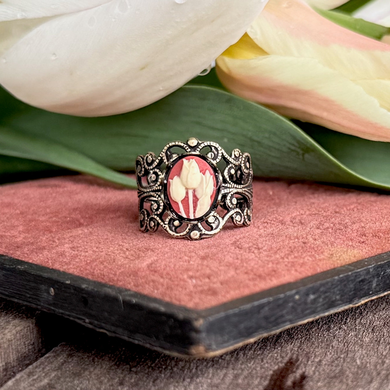 Tulip Cameo Ring
