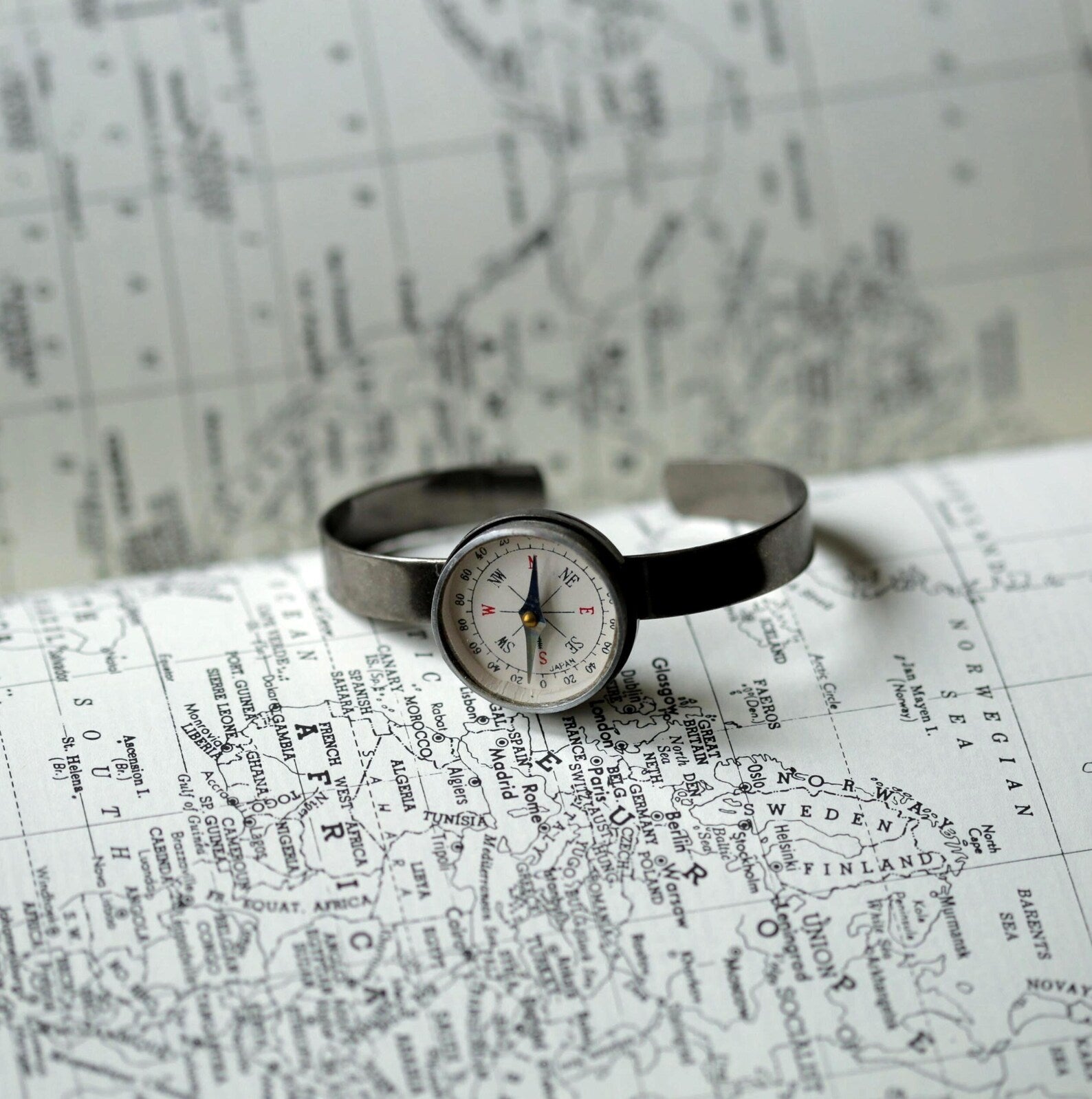 Compass Cuff Bracelet Unisex