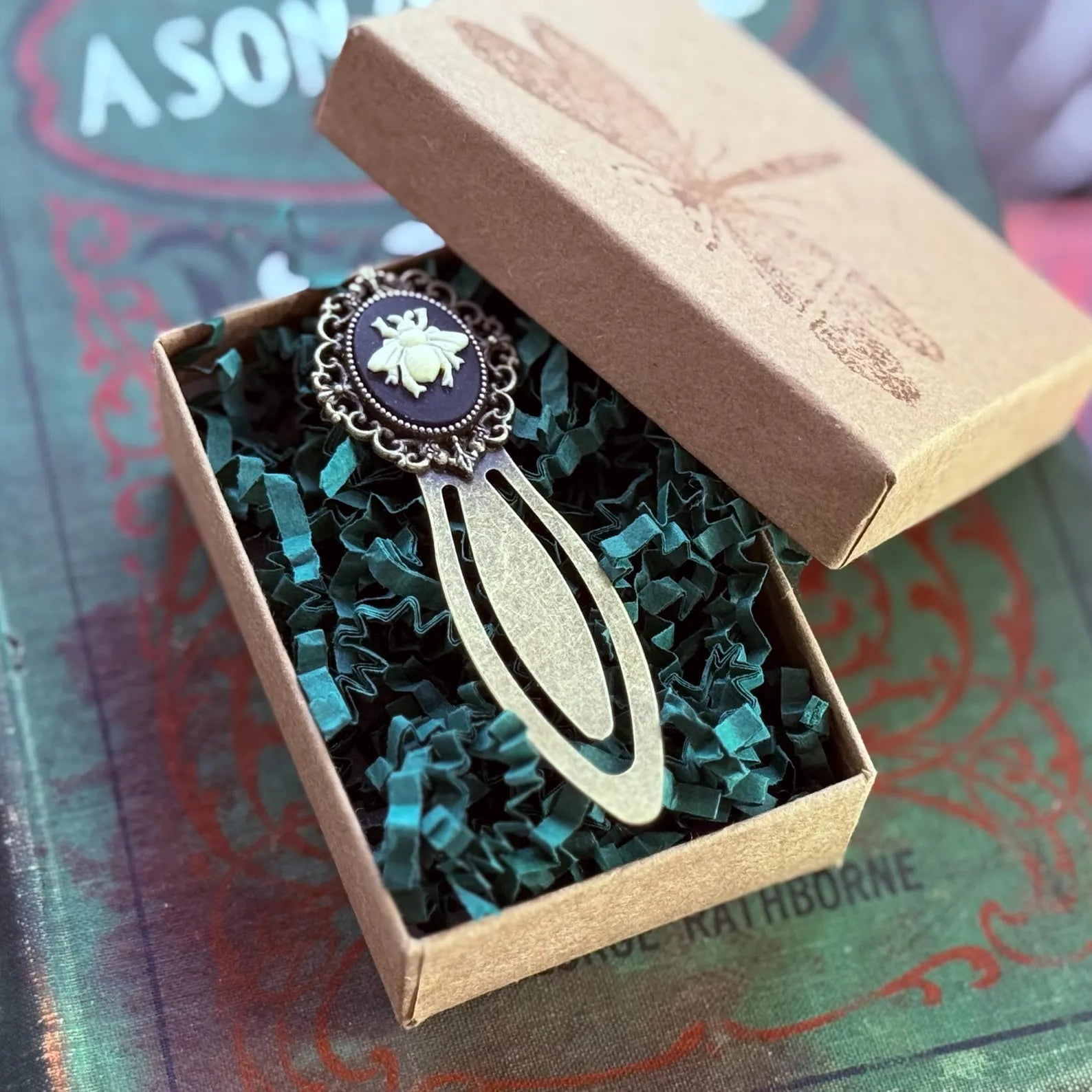 Cameo Bird and the Bee Bookmarks