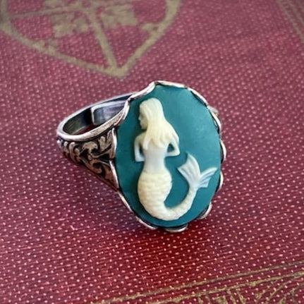 Mermaid Cameo Ring