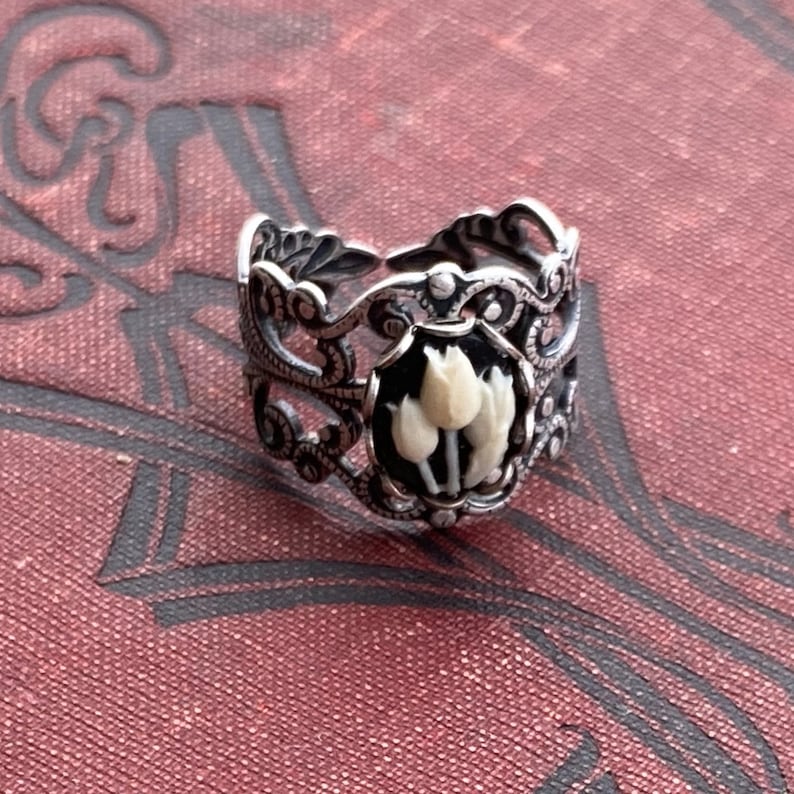 Tulip Cameo Ring