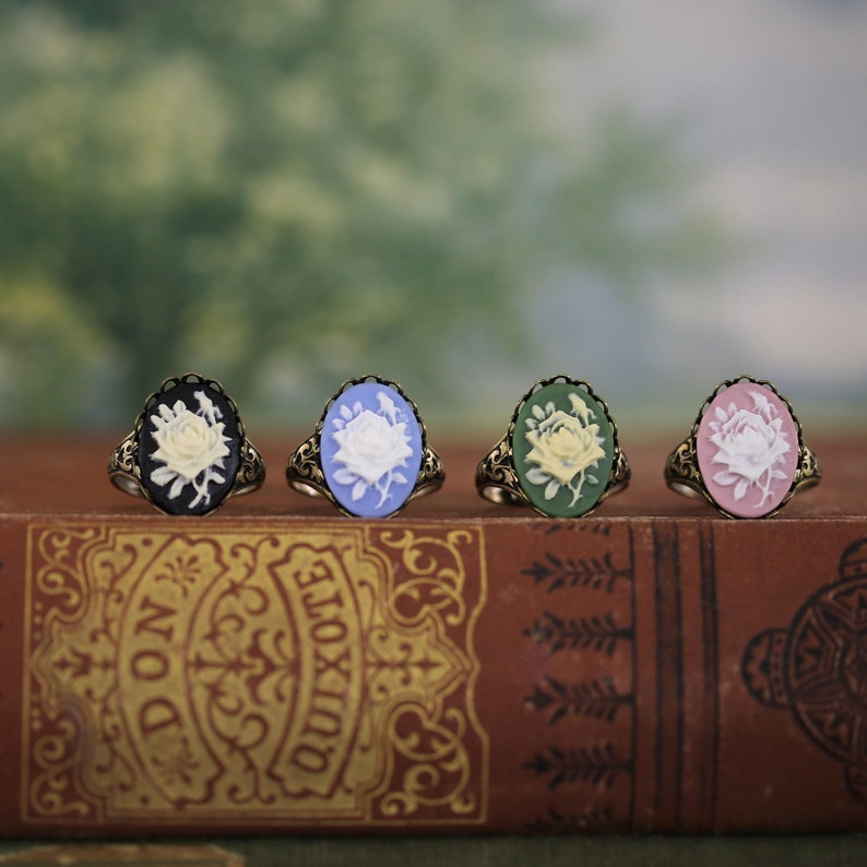 Rose Cameo Ring