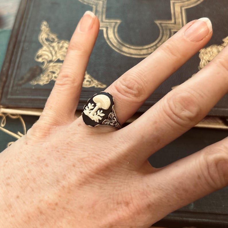 Mushroom Cameo Ring