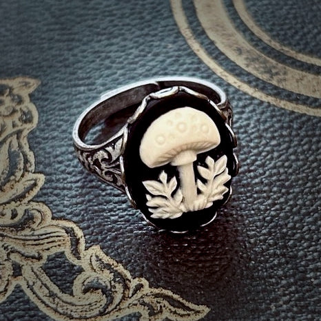 Mushroom Cameo Ring