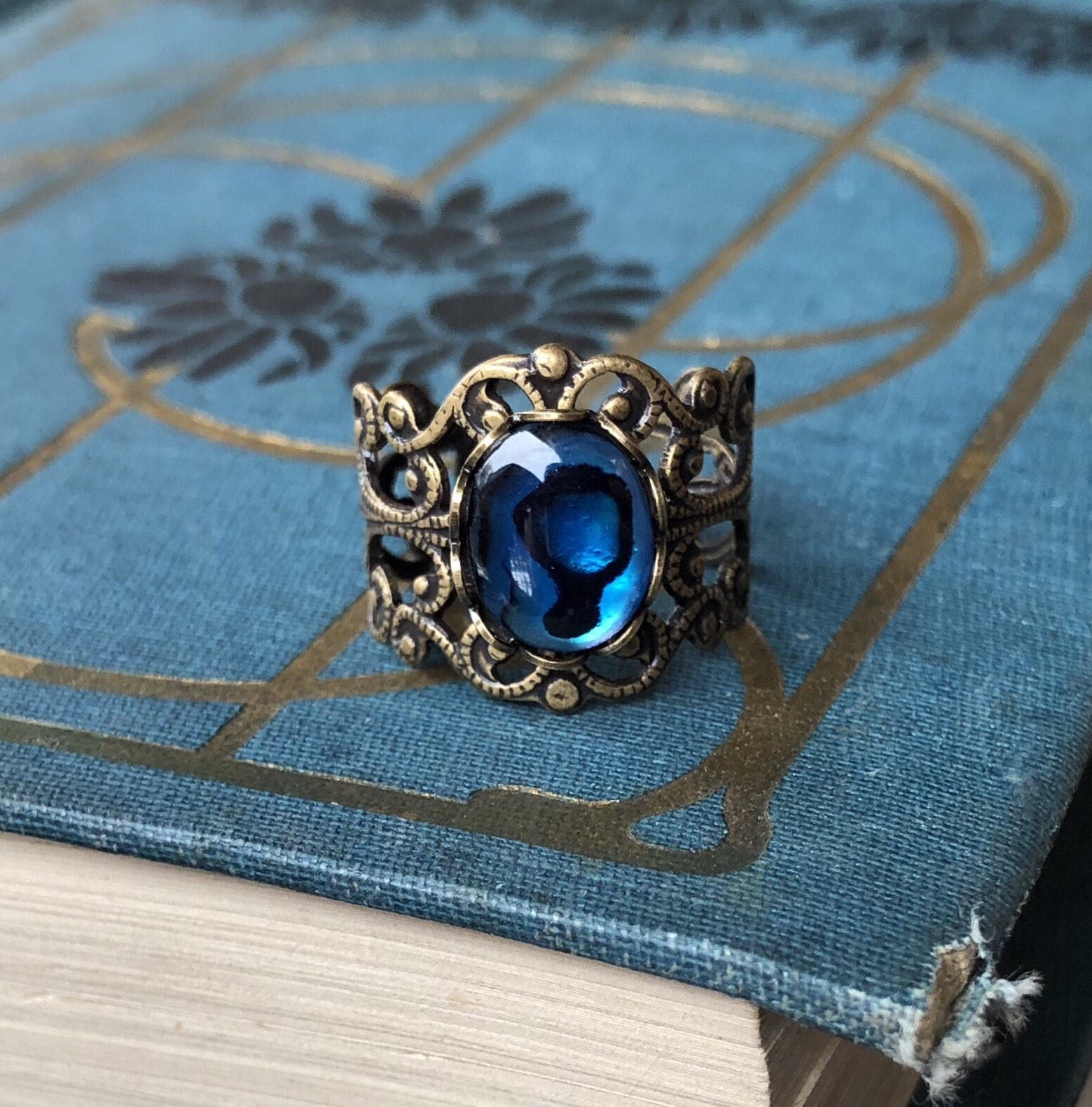 Blue Paua Shell Filigree Ring