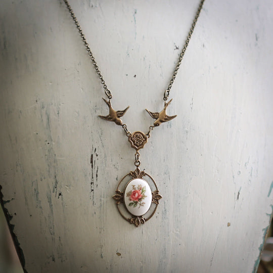 Victorian Leaf Rose Necklace with Birds