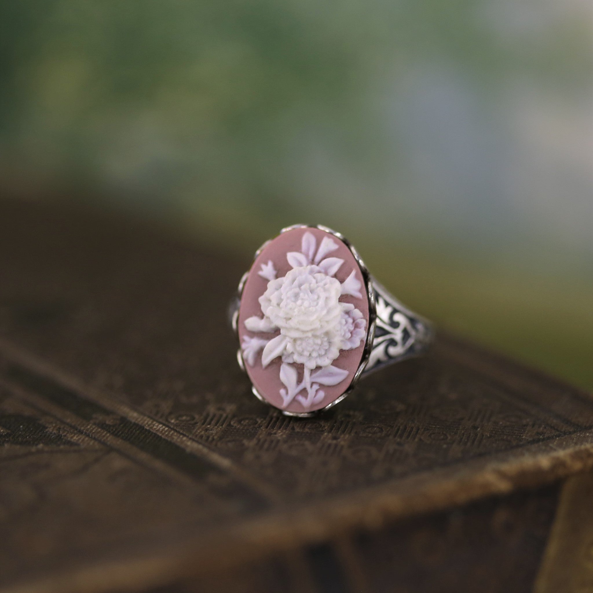 Bouquet Cameo Ring