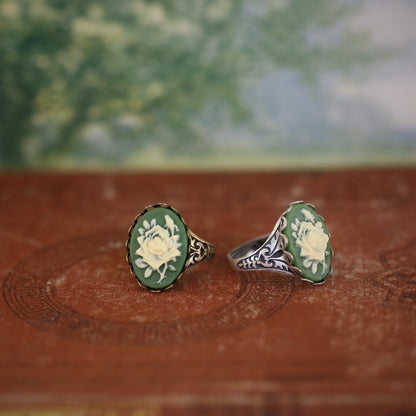 Green and White Rose Cameo Ring