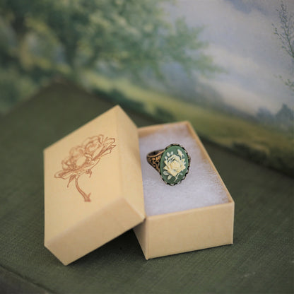 Green and White Rose Cameo Ring