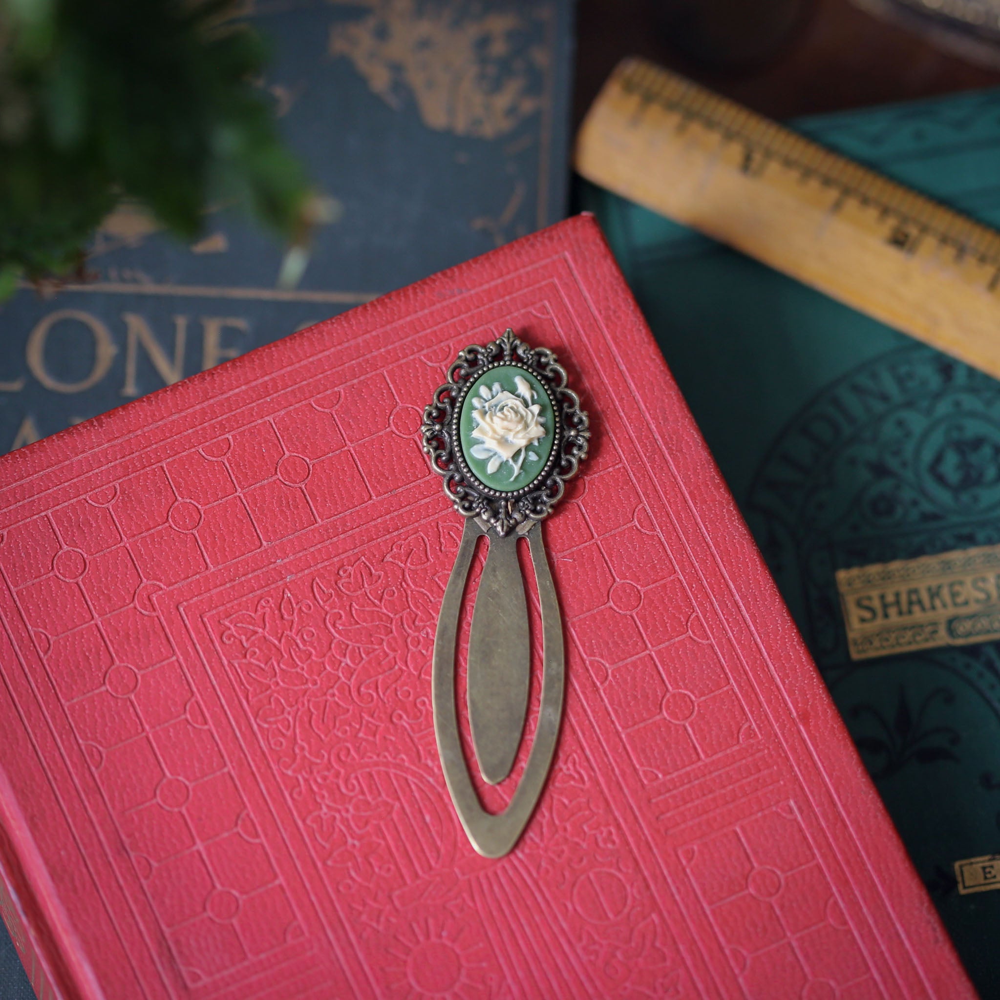 Floral Cameo Bookmark