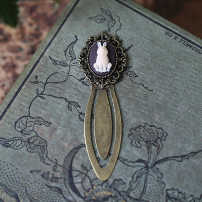 Cameo Bookmark