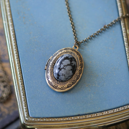 Stone Oval Locket in Onyx, Snowflake Obsidian or White Howlite