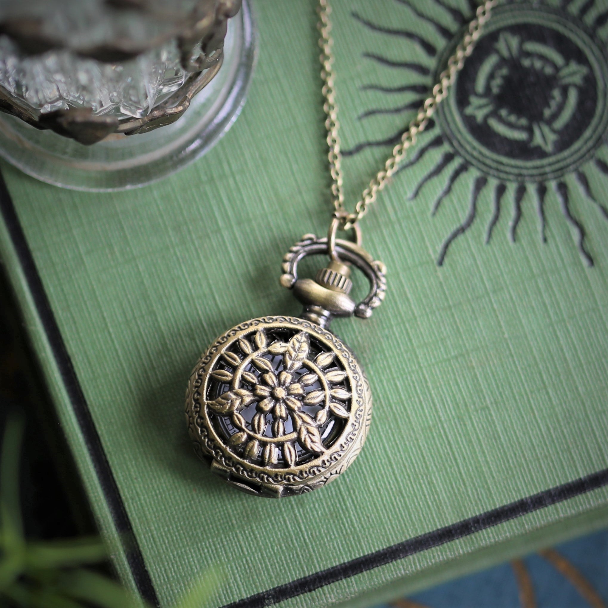 Flower Lattice Brass Battery Operated Pocket Watch Necklaces