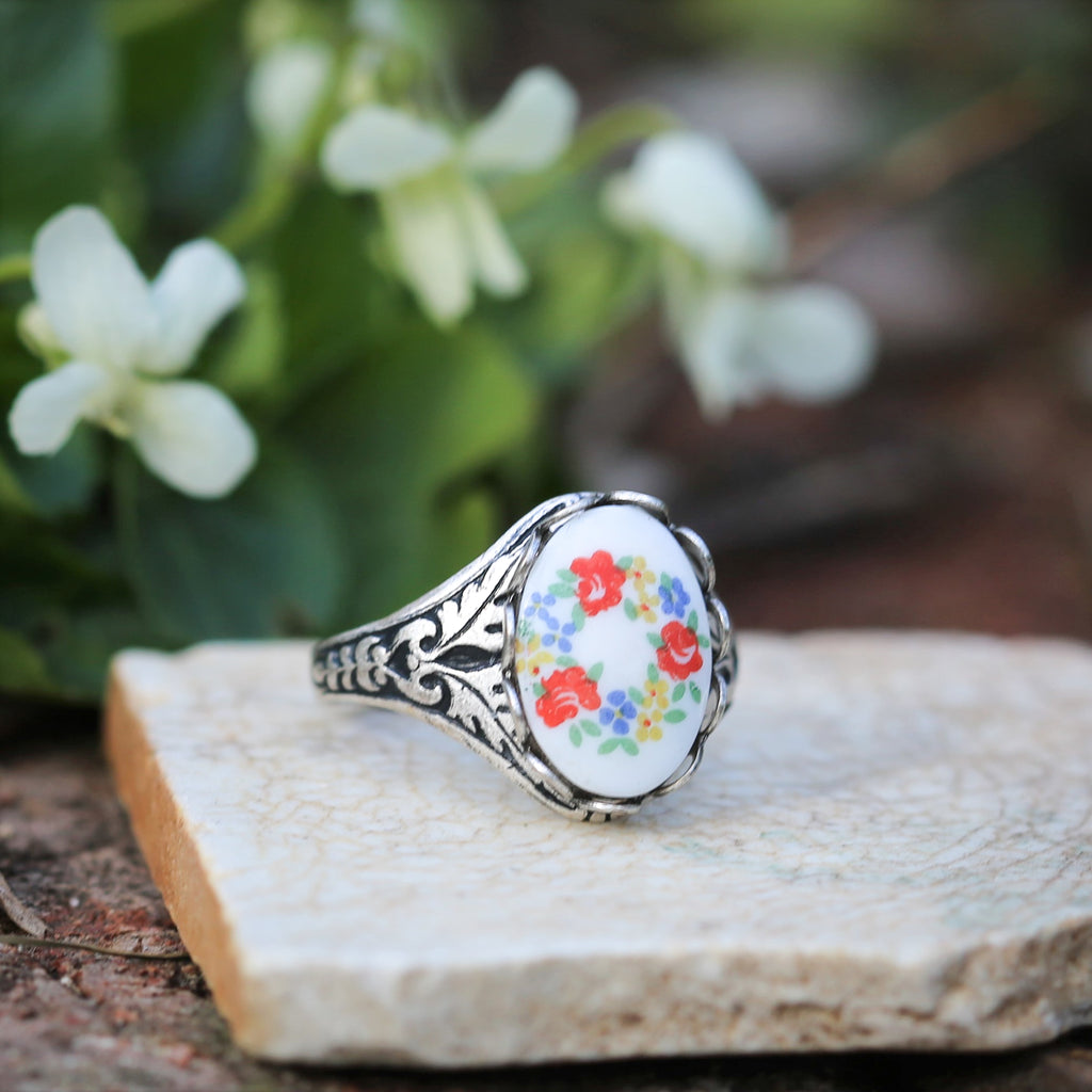 Vintage Floral Cameo Adjustable Ring on Silver or Brass Setting