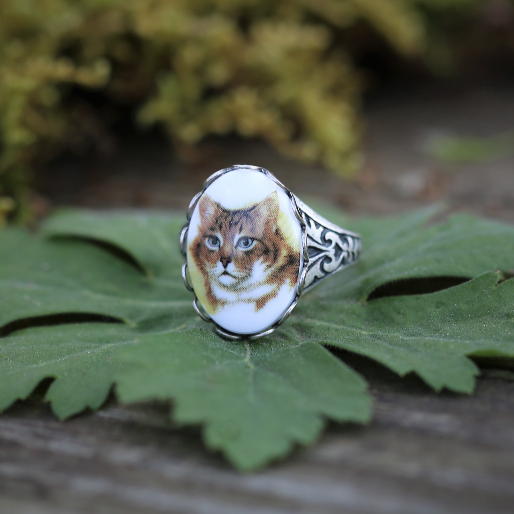 Vintage German Cameo Cat Ring in Antiqued Brass or Silver