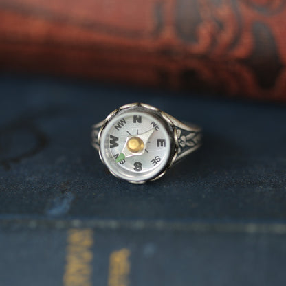 Silver Compass Ring in Vintage Style