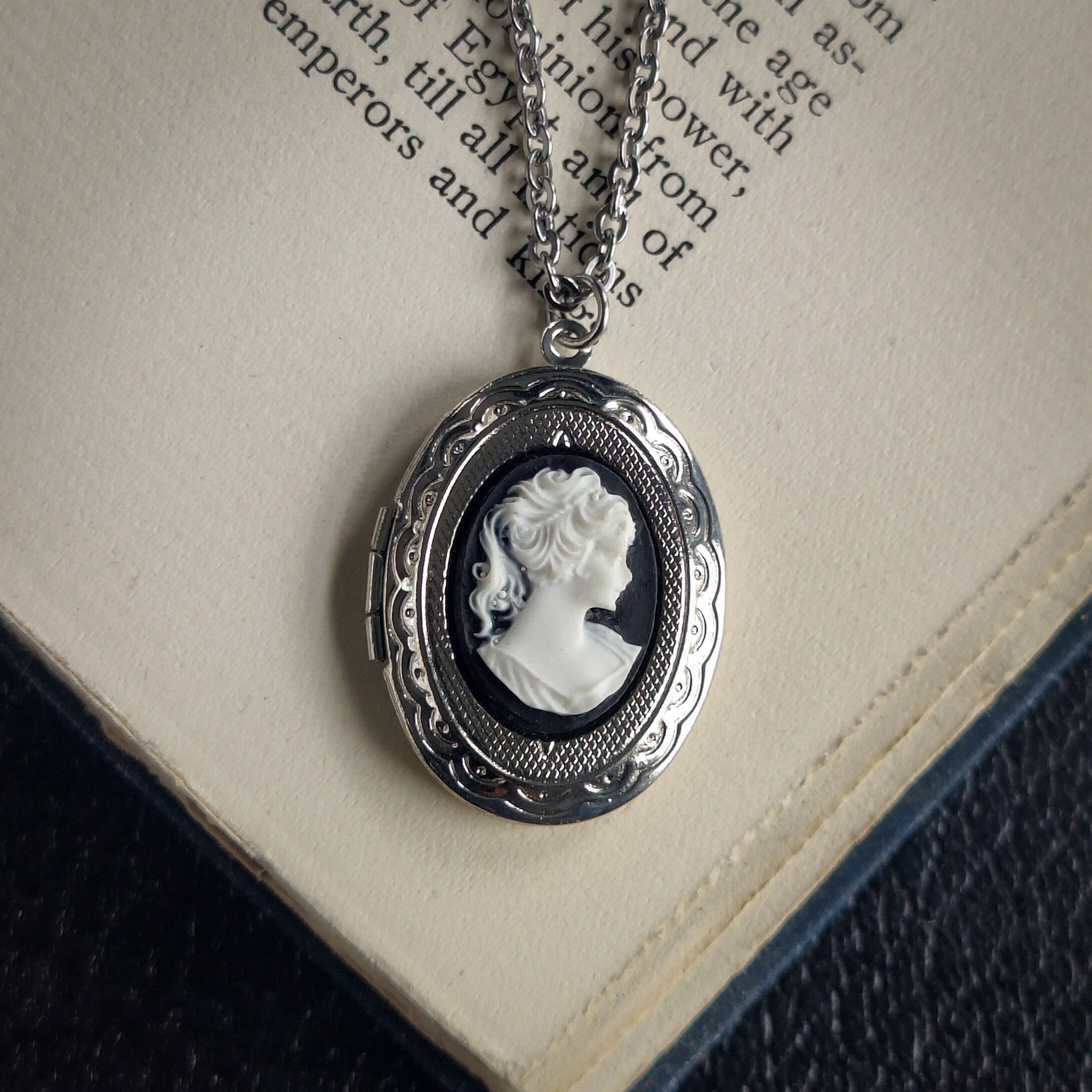 Lady Cameo Locket