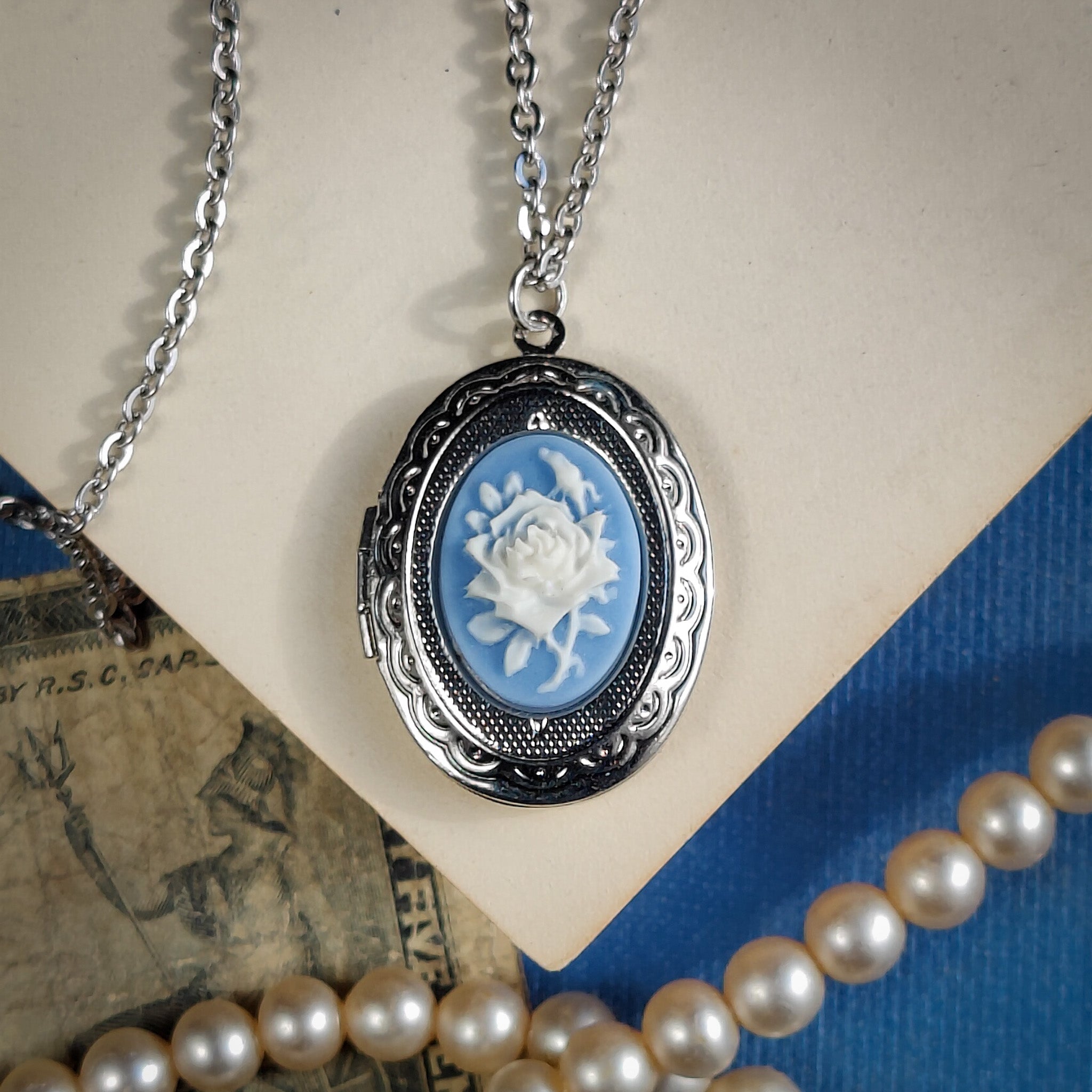 Rose Cameo Oval Locket