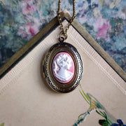 Lady Cameo Oval Vintage Style Locket