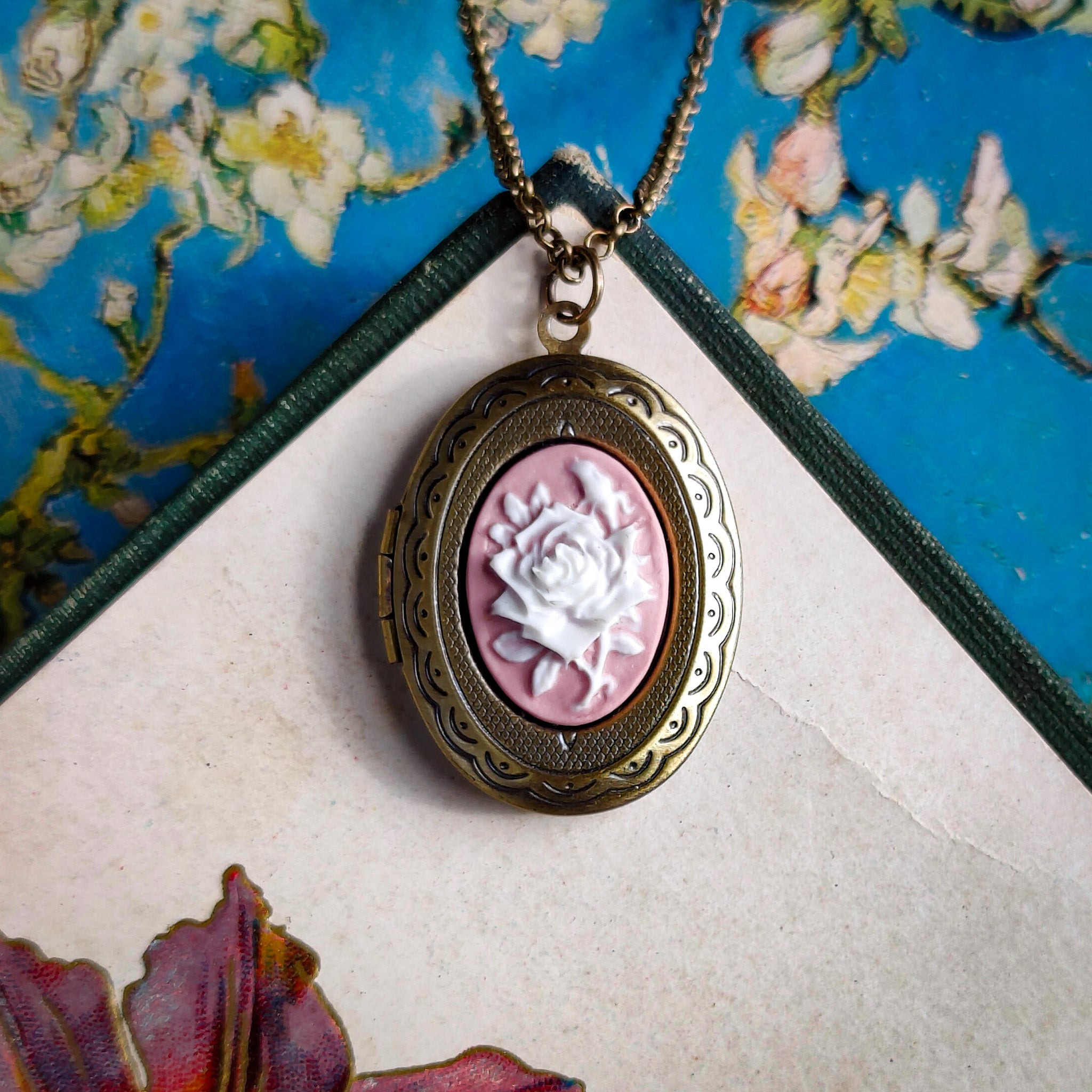 Rose Cameo Oval Vintage Style Locket