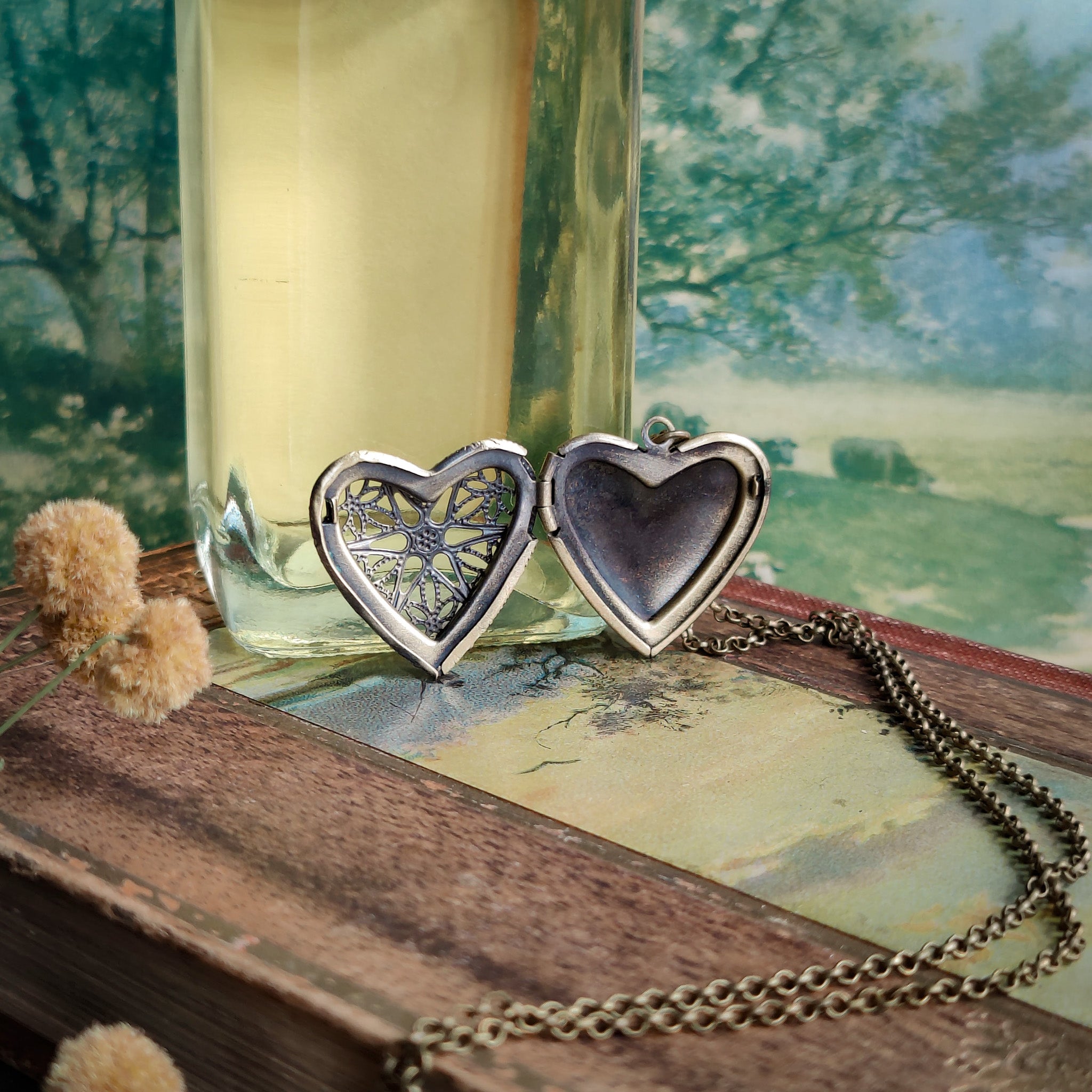 Venetian Lace Heart or Circle Lockets