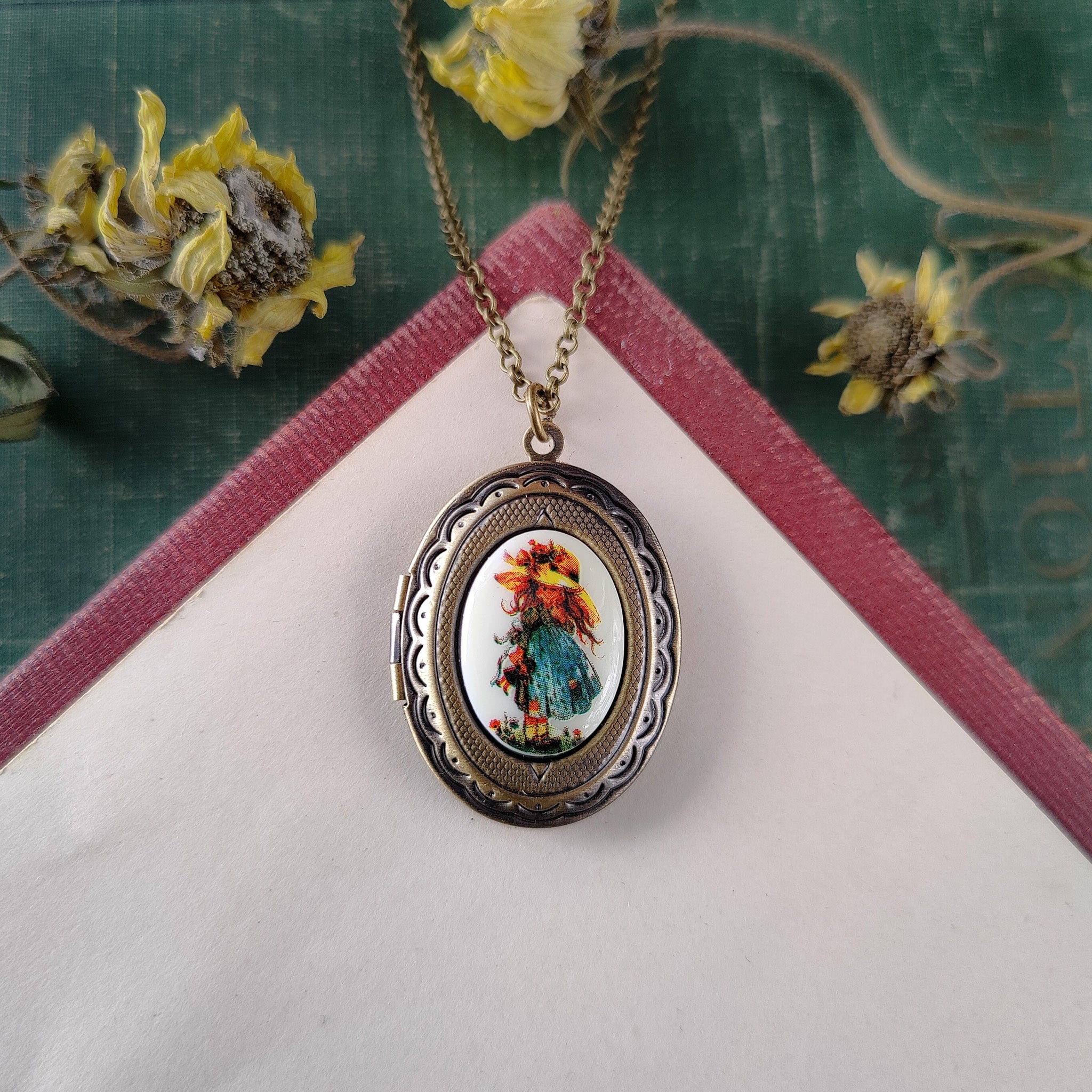 Little Gardeners Lockets in Antiqued Silver or Brass