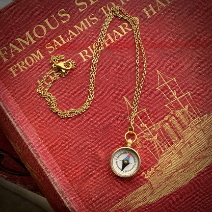 Working Compass Pendant Necklace in Gold