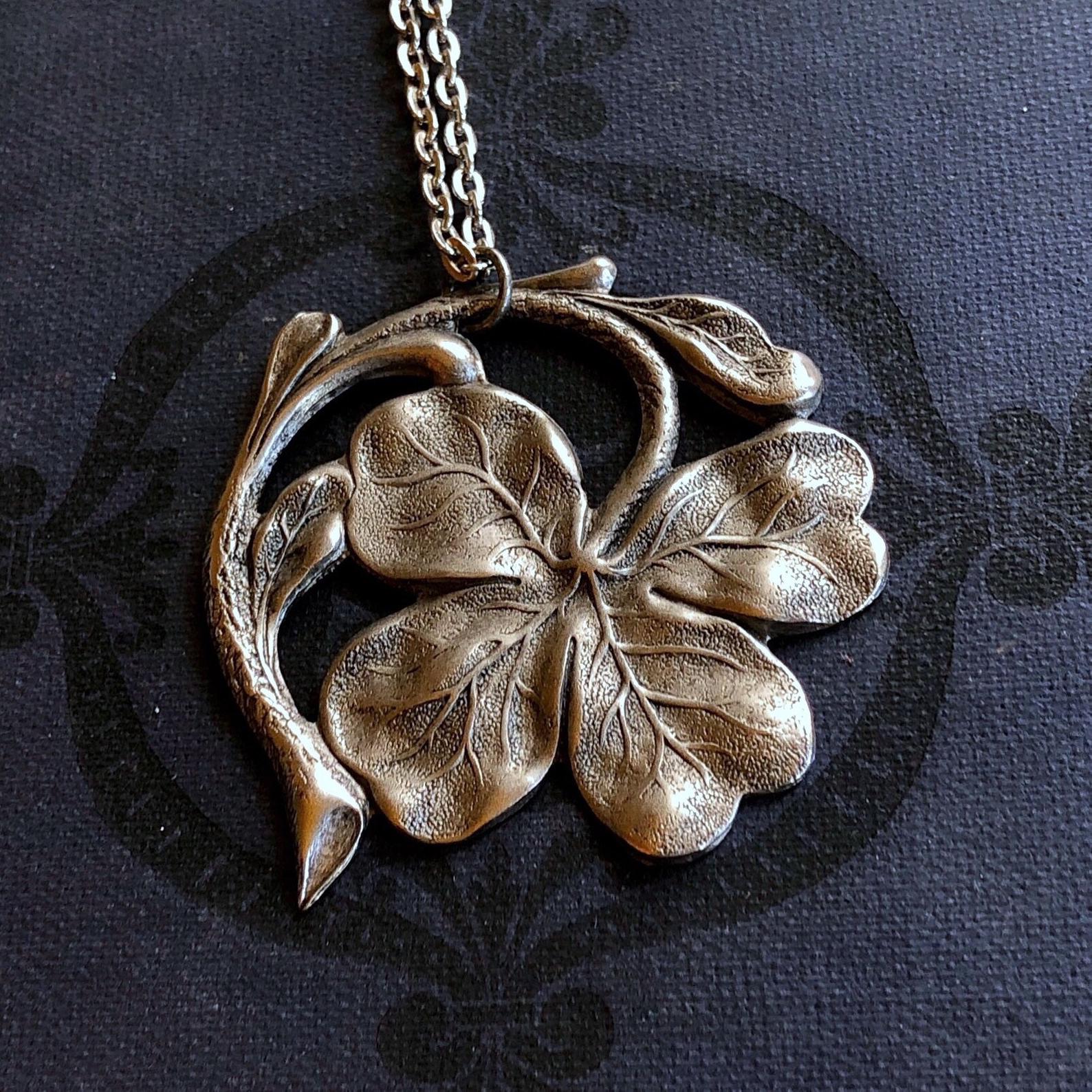 Irish Clover Necklace