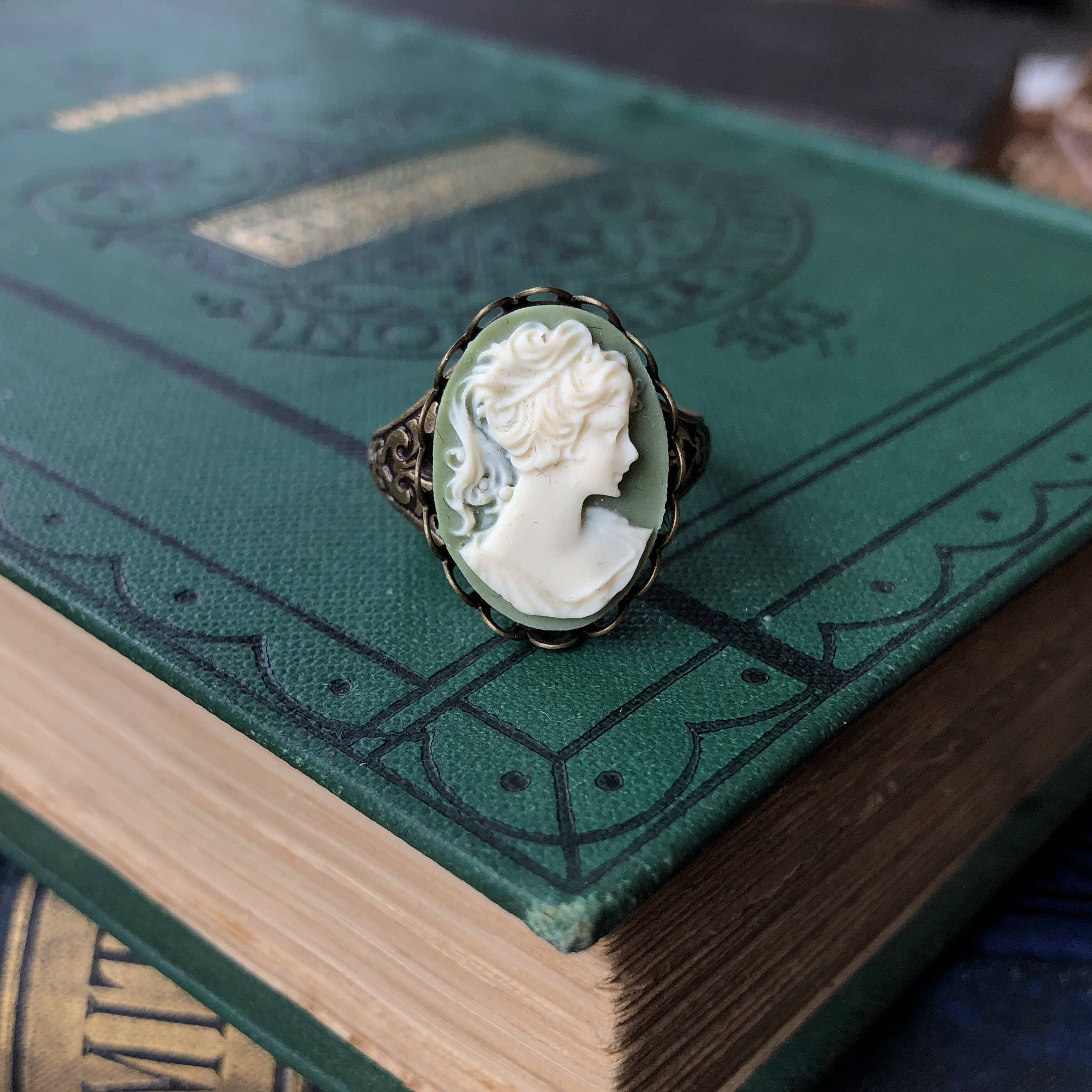 Green and White Woman Cameo Ring