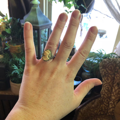 Green and White Woman Cameo Ring