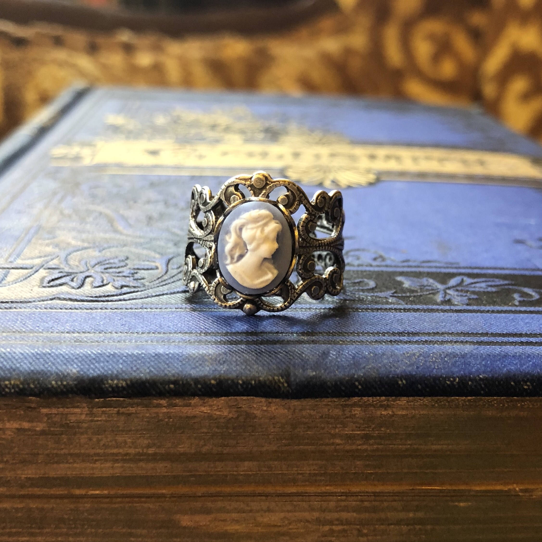 Blue Lady Cameo Ring in Silver Filigree