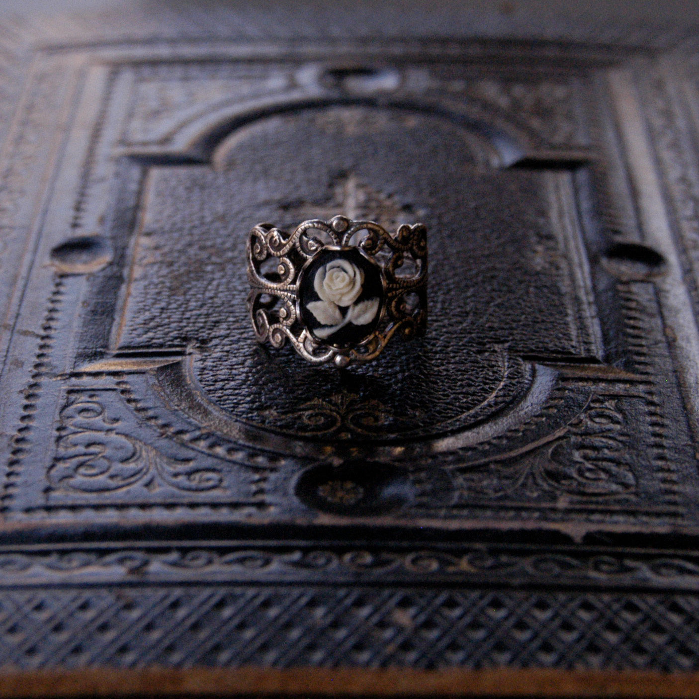 Rose Cameo Ring