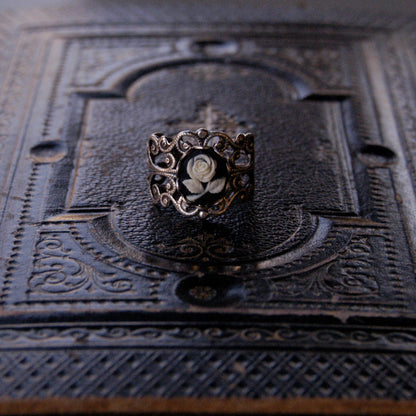 Rose Cameo Ring